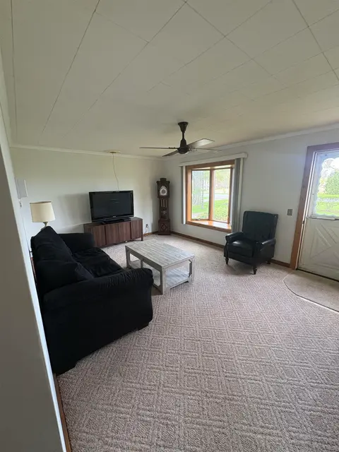 1891 W Moore Road, Bridgeport MI 48601 photo 3