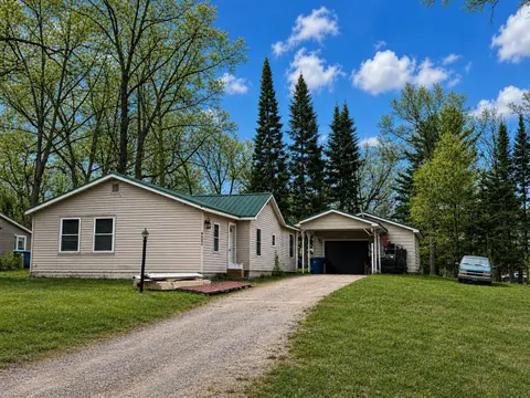 6862 Railroad Road, Harrison MI 48625 photo 2
