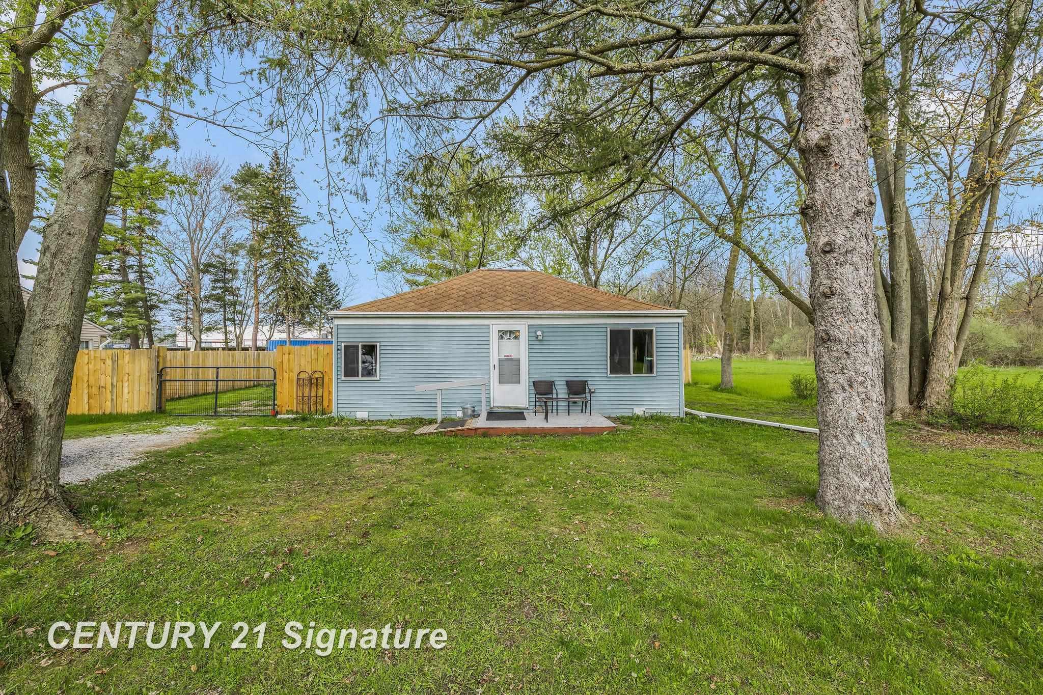 223 Harrison Drive, Saginaw MI 48609 photo 1
