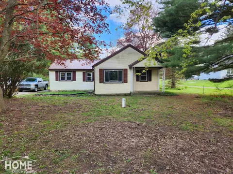7405 W Lansing Road, Shaftsburg MI 48872 photo 2