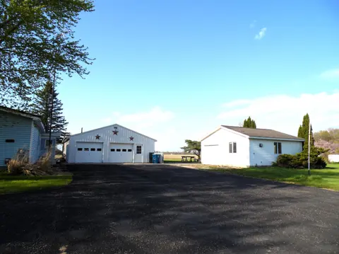 811 Graham Street, Coleman MI 48618 photo 2
