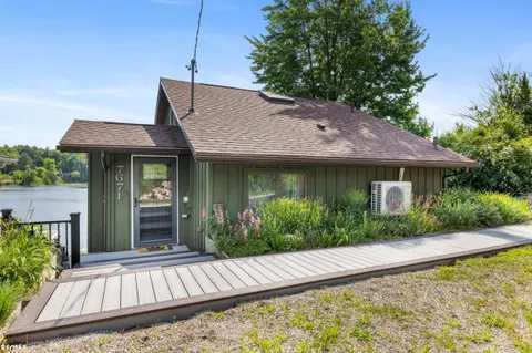 7671 Osborne Drive, Millington MI 48746 photo 3