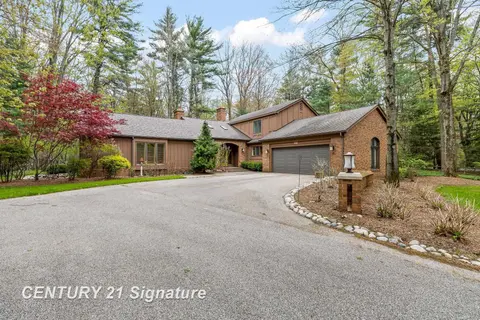 3616 White Pine Way Street, Midland MI 48640 photo 1