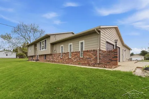 4469 E Millbrook Road, Mount Pleasant MI 48858 photo 3