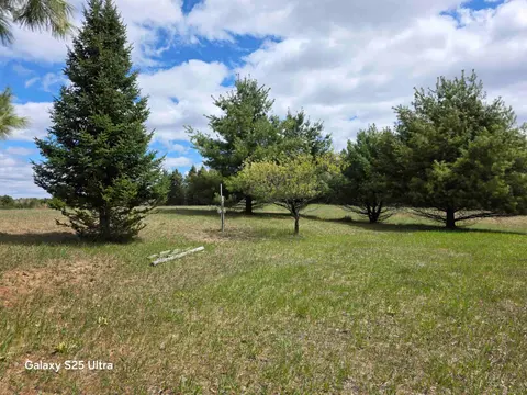 4876 Westchester Drive, Gladwin MI 48624 photo 1