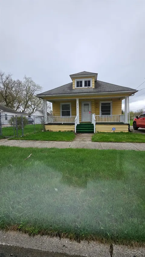 2215 Lincoln Avenue, Saginaw MI 48601 photo 1