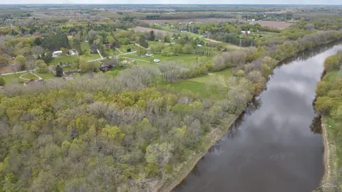 5220 N River Road, Freeland MI 48623 photo 2