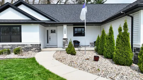 1266 Freeland Road, Bay City MI 48706-9314 photo 4