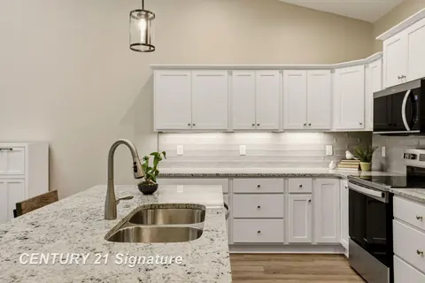 4086 Woodburn Court, Saginaw MI 48603 photo 4