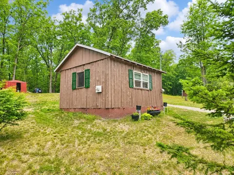 303 N Beverly Drive, Harrison MI 48625 photo 1