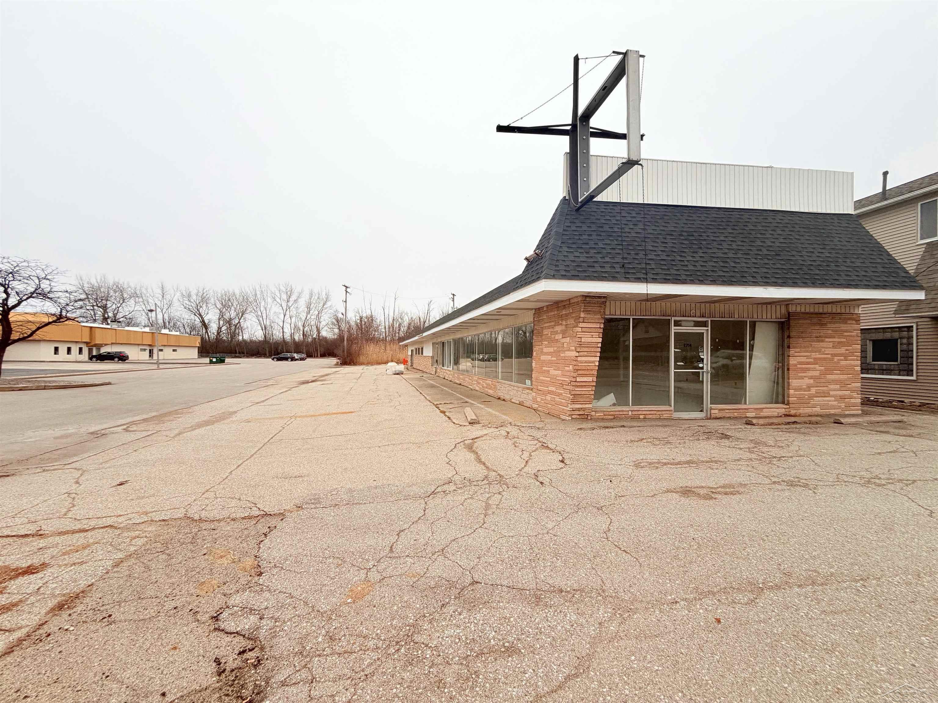 2714 Center Avenue, Essexville MI 48732 photo 1