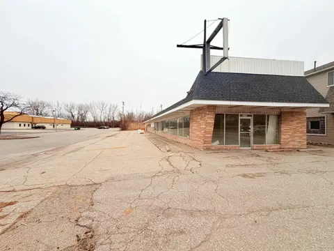 2714 Center Avenue, Essexville MI 48732 photo 1