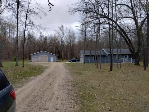 11091 W Eight Point Lake Road, Lake MI 48632 photo 2