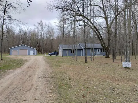 11091 W Eight Point Lake Road, Lake MI 48632 photo 4