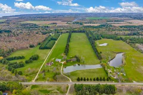 5800 Deckerville Road, Deckerville MI 48427 photo 4