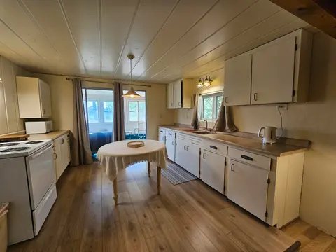 6644 Carpenter Road, Harrison MI 48625 photo 3