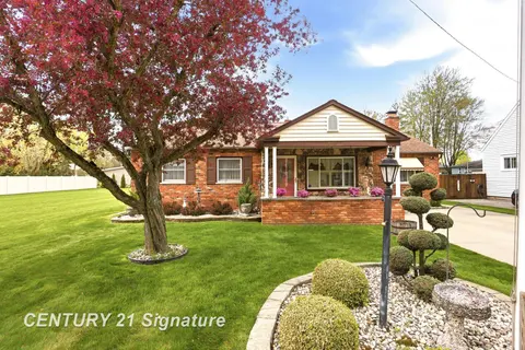 2961 Johns Drive, Saginaw MI 48603 home for sale