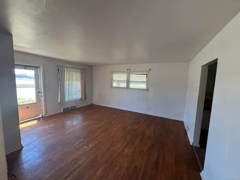 4015 Hess Avenue, Saginaw MI 48601 photo 4