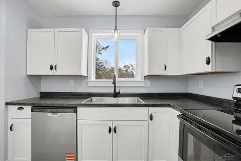 220 S Sherman Street, Bay City MI 48708 photo 5
