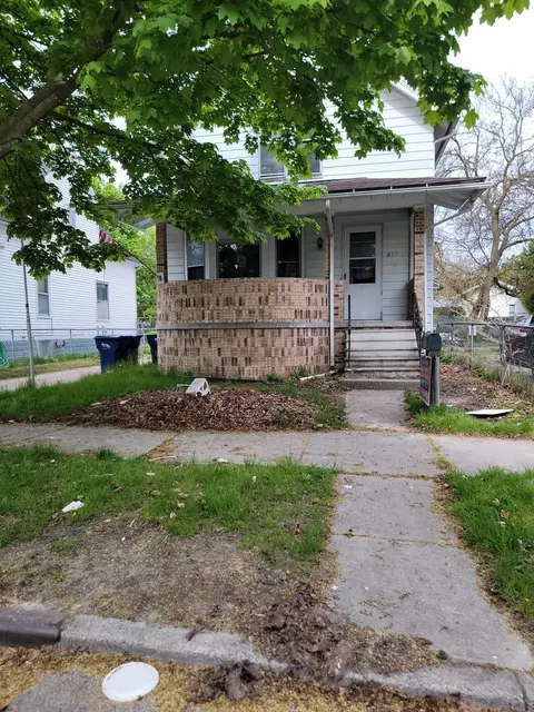 239 N Monroe Street, Bay City MI 48708 photo 1