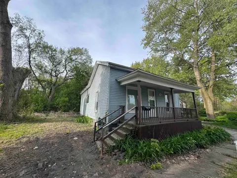 1338 Sears Street, Saginaw MI 48601 photo 1