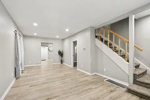 305.5 S Catherine Street, Bay City MI 48706 photo 2