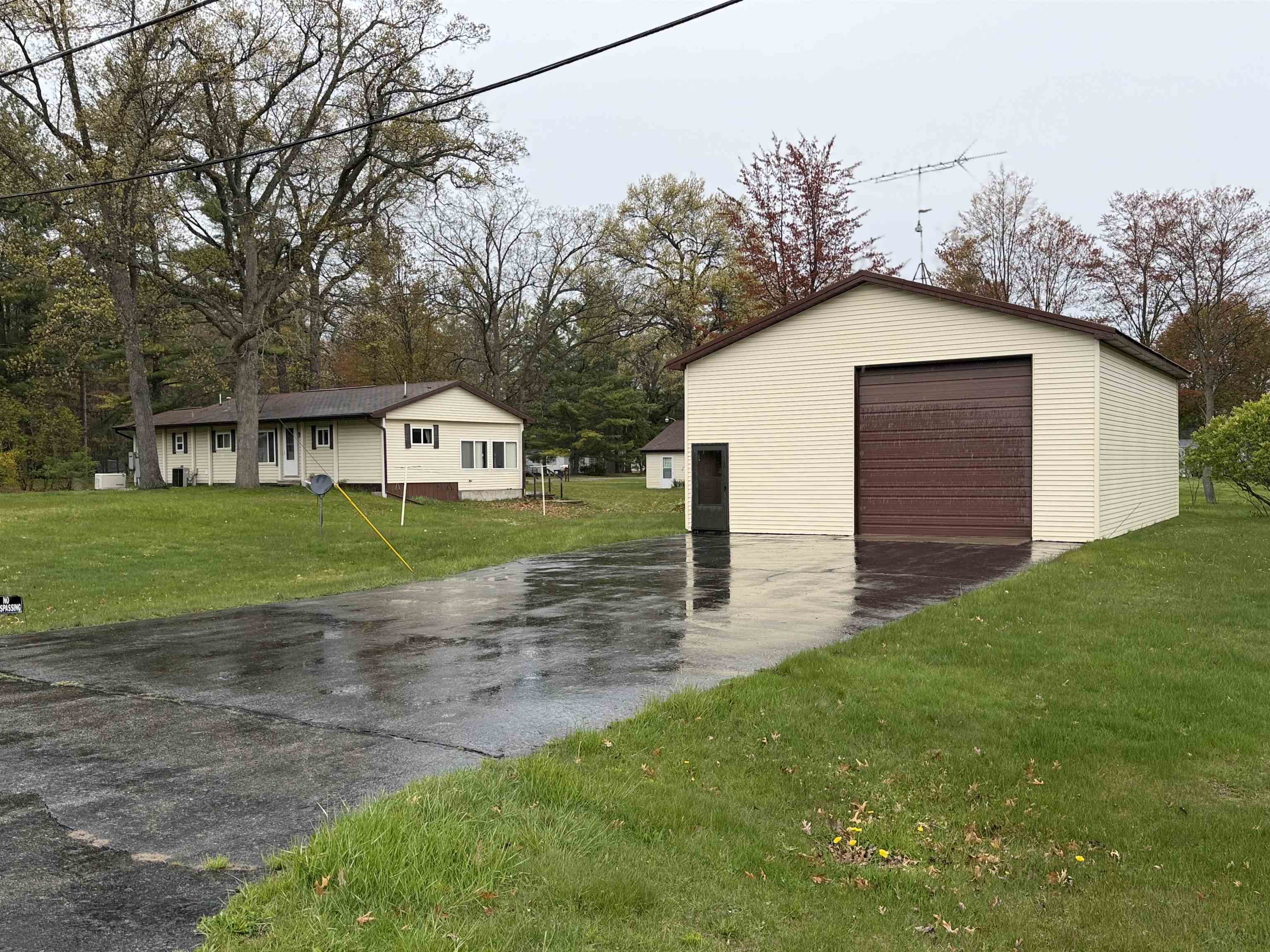 4866 Mikes Drive, Caseville MI 48725 photo 1