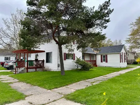 400 S Kiesel Street, Bay City MI 48706 photo 2