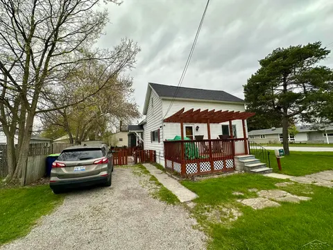 400 S Kiesel Street, Bay City MI 48706 photo 4