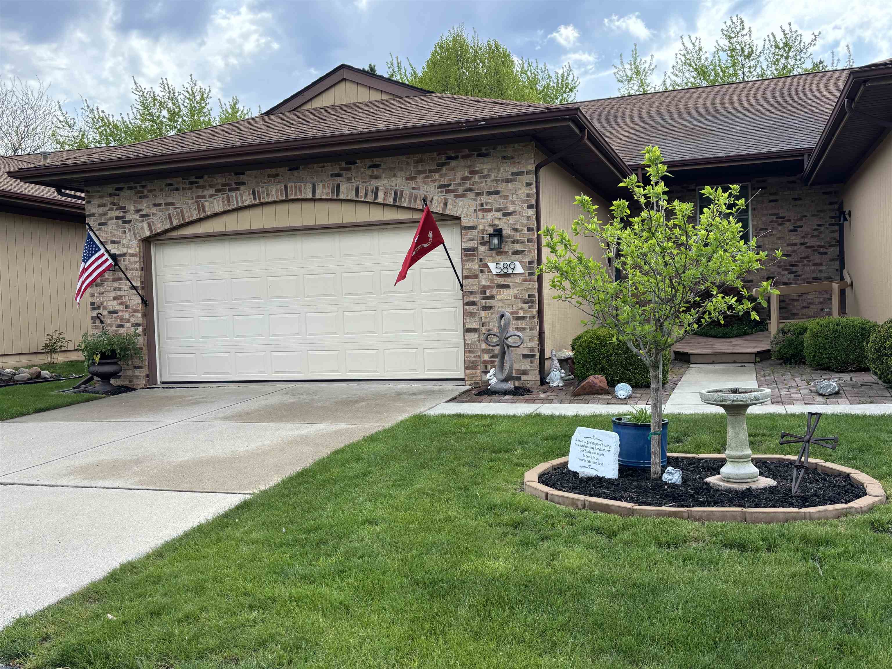 589 Churchgrove Road, Frankenmuth MI 48734 photo 1
