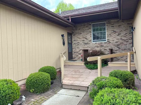 589 Churchgrove Road, Frankenmuth MI 48734 photo 2