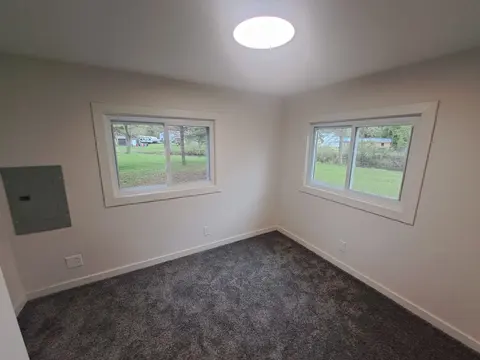 1300 Lakeview Drive, Clare MI 48617 photo 4