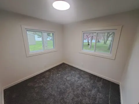 1300 Lakeview Drive, Clare MI 48617 photo 5