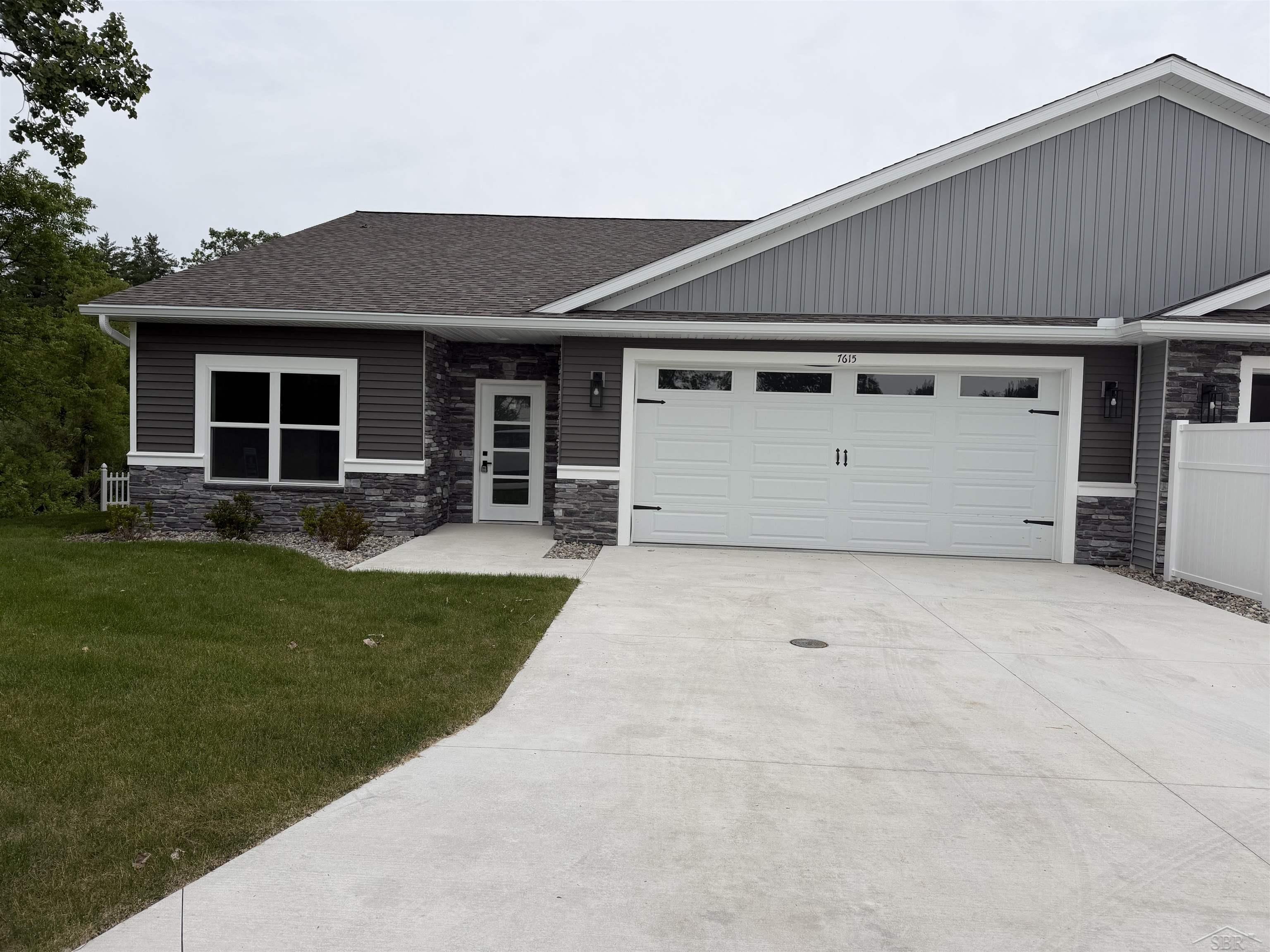 7615 Cole Lane, Midland MI 48642 photo 1