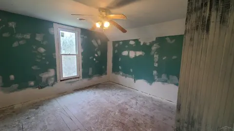 626 N Cass Avenue, Vassar MI 48768 photo 3