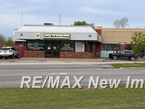 1602 S Saginaw Road, Midland MI 48640 photo 4