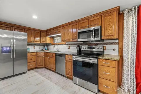3901 E Monroe Road, Midland MI 48642 photo 4