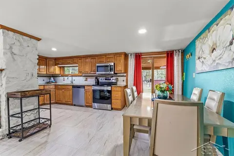 3901 E Monroe Road, Midland MI 48642 photo 5