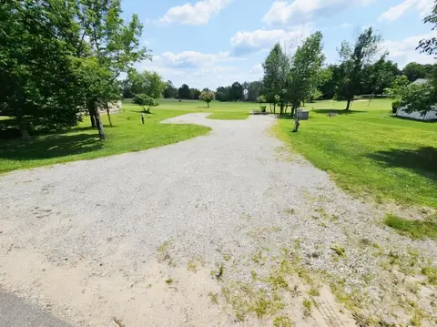 1829 Linksview Way, Gladwin MI 48624 photo 2