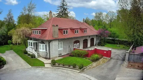 105 Parkwood Court, Bay City MI 48708 photo 5