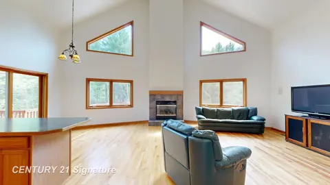 1724 Middle Point Drive, Alger MI 48610 photo 5