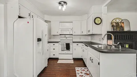 6190 Maple Road, Frankenmuth MI 48734 photo 4