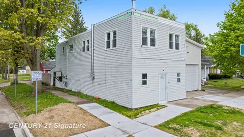 1300 S Wheeler Street, Saginaw MI 48602 photo 4