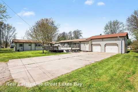 2118 Lakeview Street, Standish MI 48658 photo 3