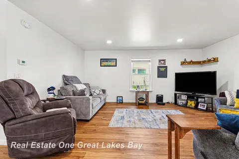 2118 Lakeview Street, Standish MI 48658 photo 5