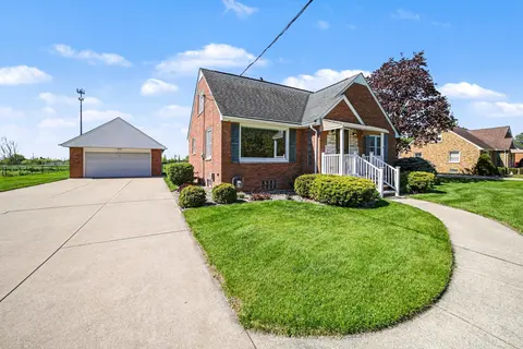 2720 22nd Street, Bay City MI 48708 photo 2