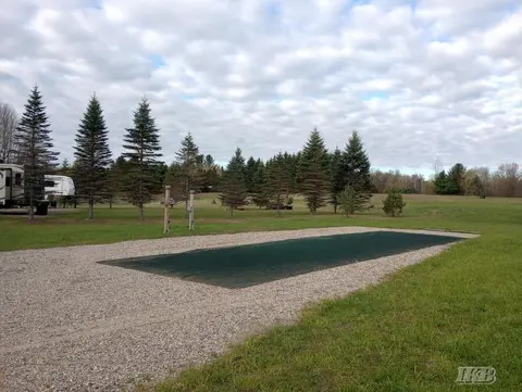 4933 Warrington Way, Gladwin MI 48624 photo 3