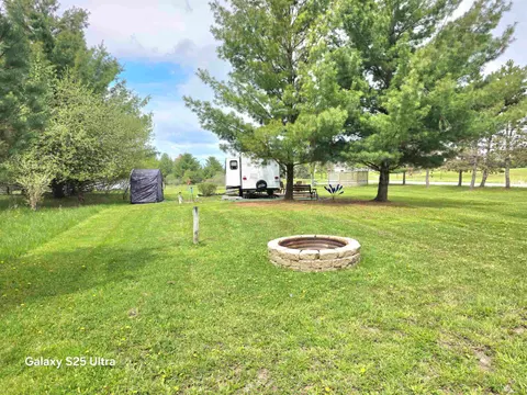 5492 Lexington Drive, Gladwin MI 48624 photo 2