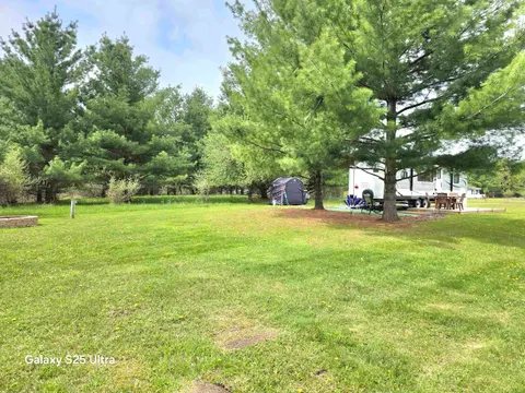 5492 Lexington Drive, Gladwin MI 48624 photo 3