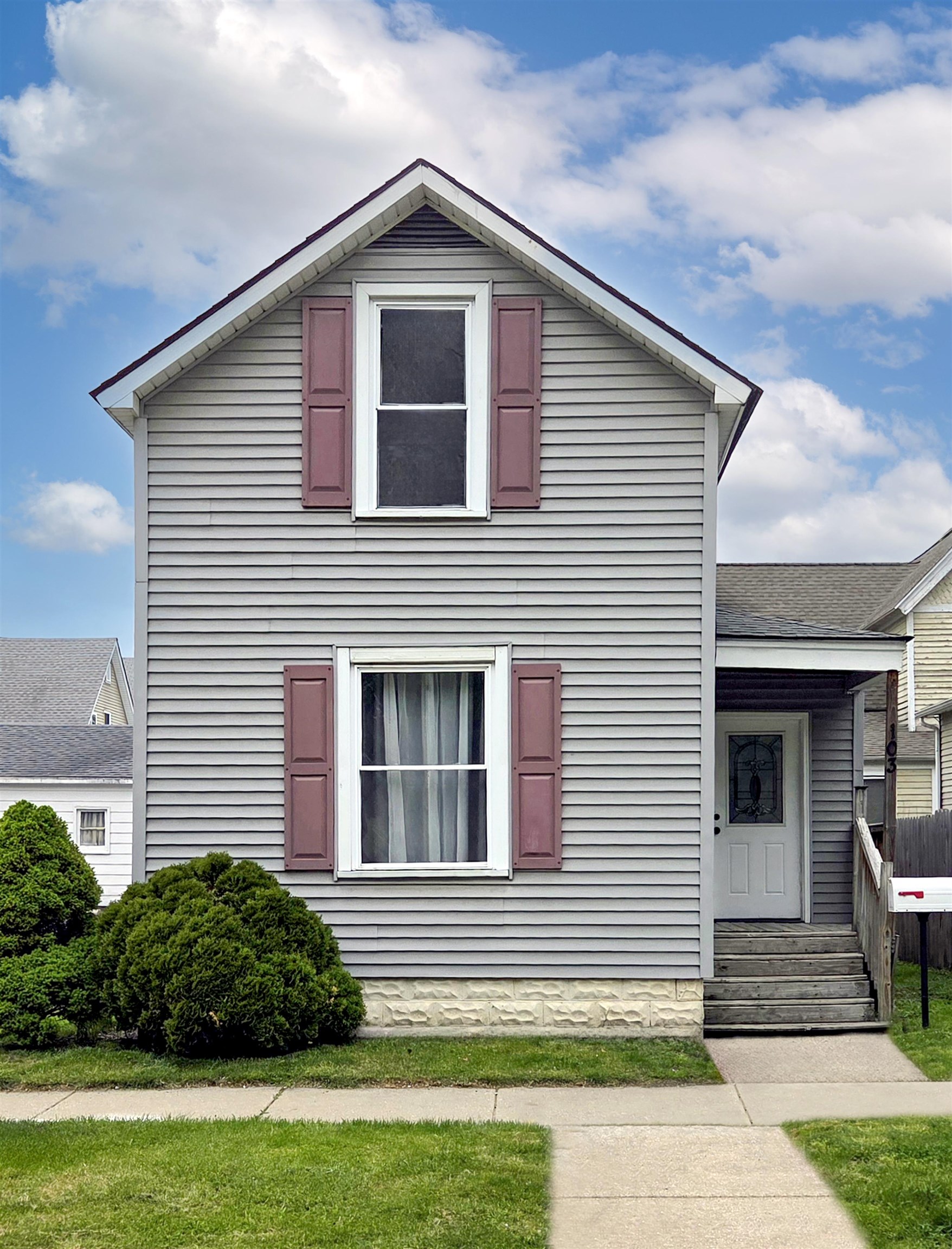 103 E Vermont Street, Bay City MI 48706 photo 1